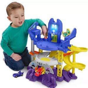 Fisher-Price Batwheels Batcave Playset - Blue and Yellow